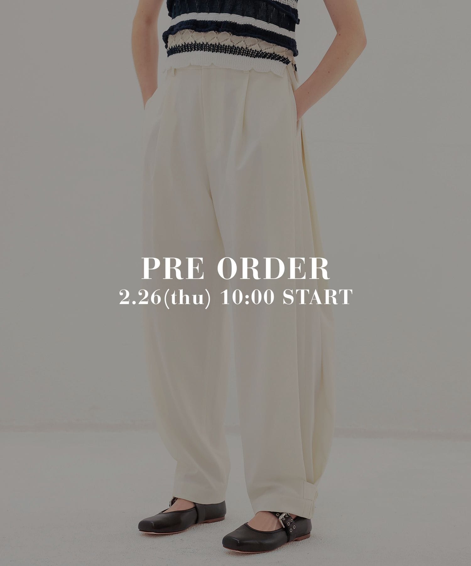 side volume tuck pants